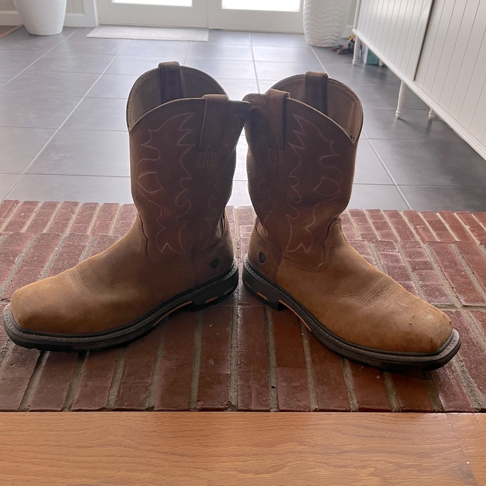 Ariat steel-toe boots style 10006959